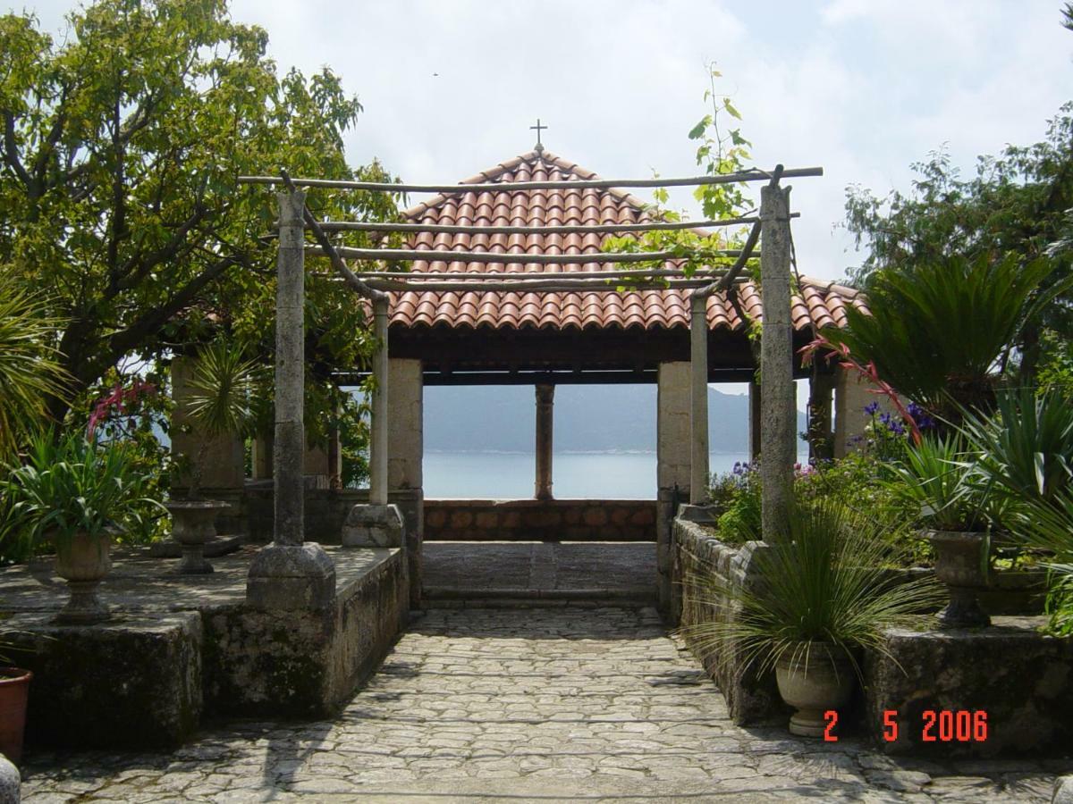Three Oranges Apartment Trsteno Ngoại thất bức ảnh